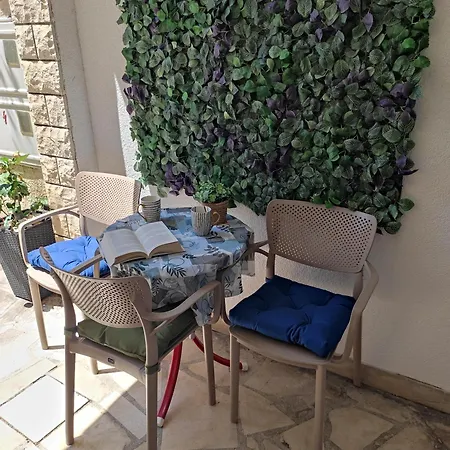 Tonci Apartament