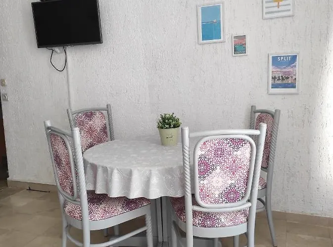 Tonci * Makarska